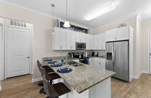 Southside Apartment | Palm Bay Paradise- Resort Style 2BR Condo