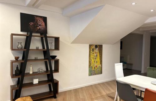 Bissone Apartment | Palm Beach Loft Bissone
