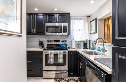 Palm Beach Shores House | Palm Beach Shores Townhouse Azul