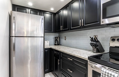 Palm Beach Shores House | Palm Beach Shores Townhouse Azul