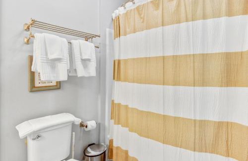 Isle of Palms House | Palm Boulevard 2403 - Downstairs