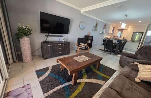 Agnes Water Apartment | Palm Breeze Holiday Unit