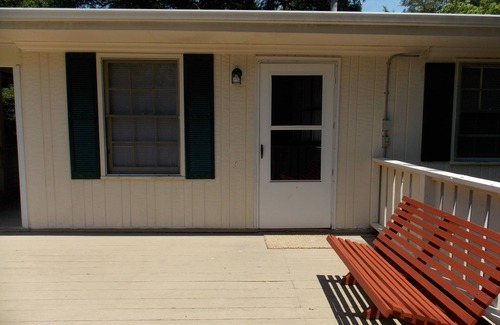 Emerald Isle Cottage | Palm Cottage- Summer weeks open! Flexible cancellation policy
