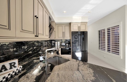 Palm Desert Condo | Palm Desert Dream Getaway on Palm Valley Golf Course!