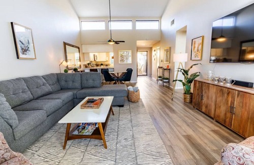 Palm Desert House | Palm Desert Getaway: Pool*Sun*Fun*Best Location!