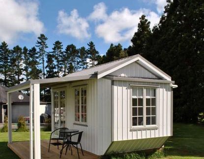 Waipapa Ski Chalet | Palm Drive 'Cozy Cabins'