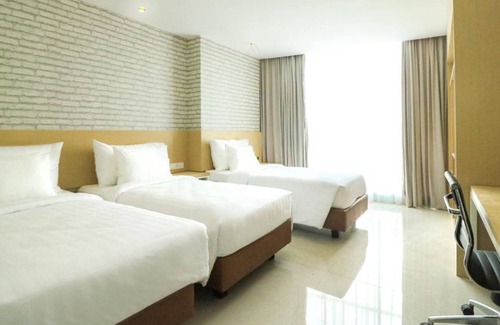 Surabaya Hotel | Palm Park Hotel Surabaya