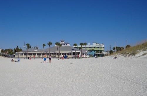 Clearwater Beach Hotel | Palm Pavilion Inn