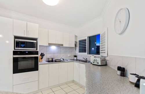 Trinity Beach Apartment | Palm Sea Trinity Beach