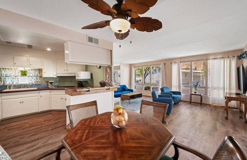 Uptown Design District House | Palm Spring Mid-Century Home!