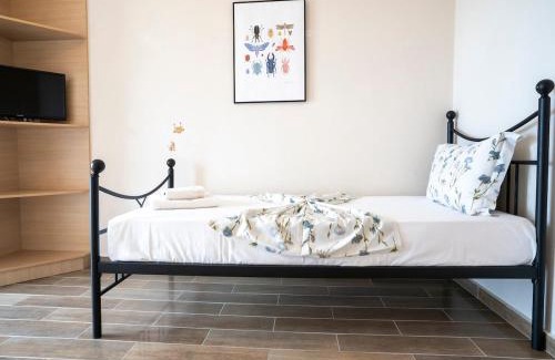 Marmari Villa | Palm Tree Beach Villa