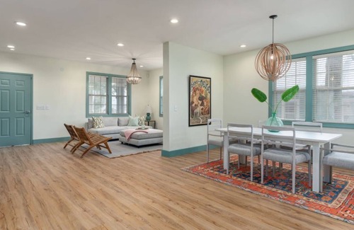 Wilmington Historic District Condo | Palm Tree House