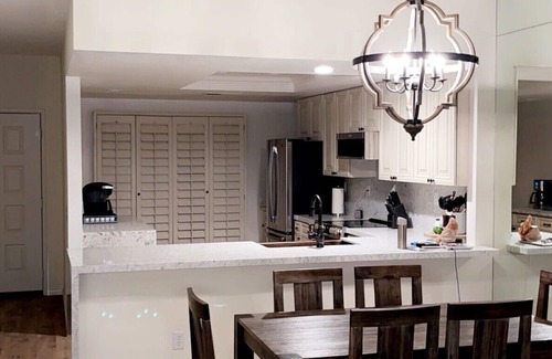 Palm Desert Condo | Palm Valley Country club 🌴 One level & new kitchen! 2 master bedrooms!