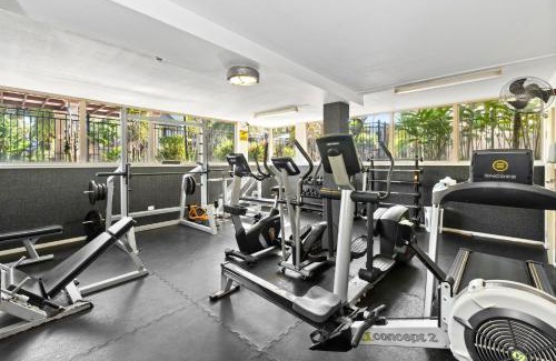 Westcourt Apartment | Palm View- 9 Pools BBQ & Gym