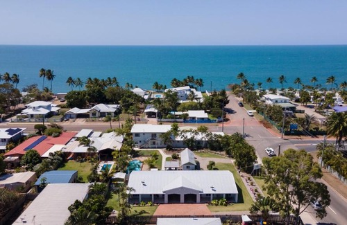 Bowen Apartment | Palm View Holiday Apartments