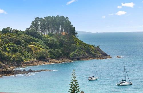 Palm Beach House | Palm Views - Stay Waiheke