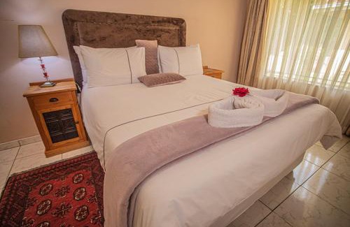 Harare East House | Palm villa