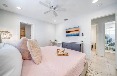 Southwest Apartment | Palm Wave Says - Quietness in Best Location