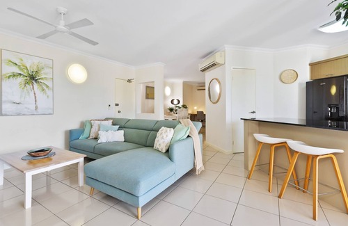 Westcourt Apartment | Palma Cairns- Resort 9 Pools Gym
