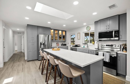 Palm Harbor House | Palmasis Oasis - A Picturesque Luxury waterfront Getaway