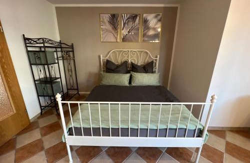 Bad Aibling Apartment | Palmen Apartment direkt in Bad Aibling