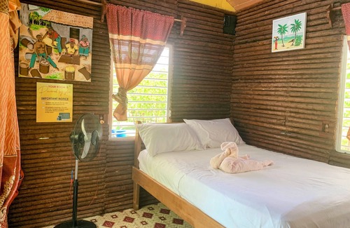 Hopkins Cabin | Palmento Grove Eco Cultural & Fishing Lodge