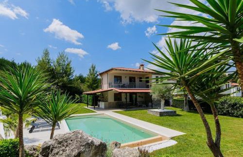 Pallini Villa | Palmera Pool Villa