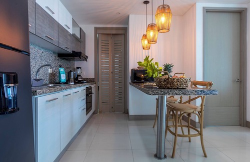 Cartagena District Apartment | Palmetto Beach 17 Sew View, Hot Water