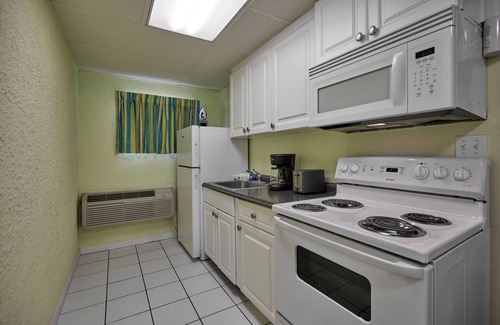 West Panama City Beach Hotel | Palmetto Beachfront Hotel, a By the Sea Resort