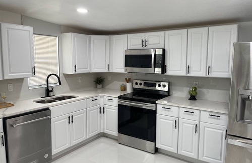New Smyrna Beach House | Palmetto Breeze-Coastal Retreat, Pet Friendly! Complete Refresh