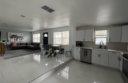 New Smyrna Beach House | Palmetto Breeze-Coastal Retreat, Pet Friendly! Complete Refresh