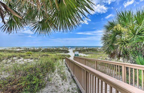 Palmetto Dunes Villa | Palmetto Dunes Villa w/Views: Steps to Beach!