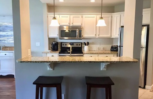 Palmetto Dunes Villa | Palmetto Dunes Barrington Park-Closest 1 Bedroom to Beach with Pool and Hot Tub