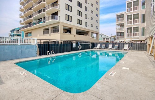 Crescent Beach Apartment | Palmetto Dunes 303