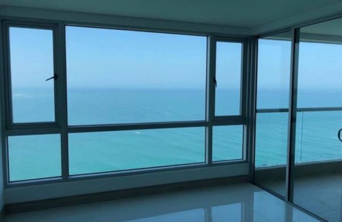 El Laguito Apartment | Palmetto Sunset Cartagena building, beautiful apartment in front of the sea.