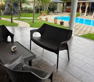 New Grove Bed & Breakfast | Palmiste house