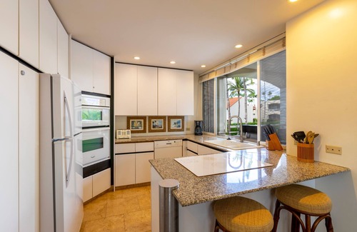 Wailea Condo | Palms at Wailea 902 - Luxuriously Decorated, Spacious, and Very Private & Quiet