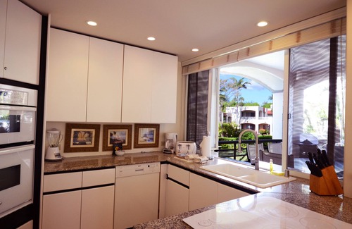 Wailea Condo | Palms at Wailea 902 - Luxuriously Decorated, Spacious, and Very Private & Quiet