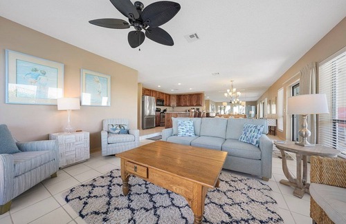 Dune Allen Beach Condo | Palms of Dune Allen 108 - Oceanfront Condo in 30A with Pool & Beach Access