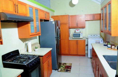 St. Ann's Bay Apartment | Palms Richmond Villa