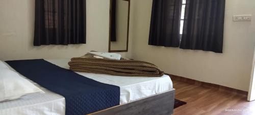 Mount Abu Villa | Palms View Villa