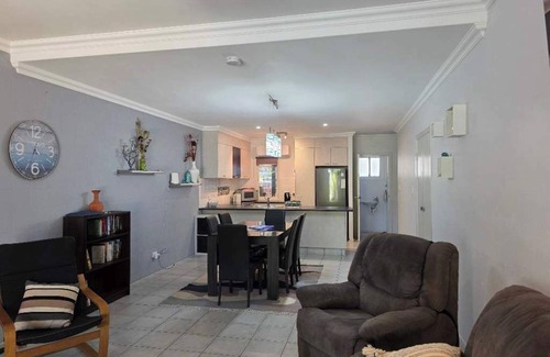 Agnes Water Apartment | PalmTree Breeze Holiday Unit