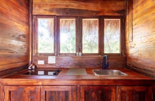 Tierra Bomba Island Cabin | Pamaduih - Cabin Above the Sea