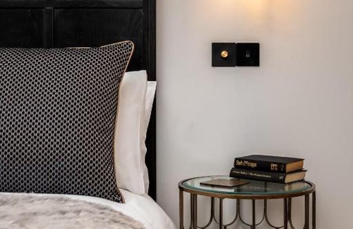 Inverness City Centre Apartment | Pamper yourself in our DOUBLE SIZED copper tub -2 bedroom villa