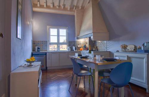 Pisa City Centre Apartment | Pampurio on the roofs
