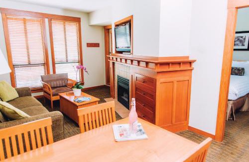 Whistler Village Hotel | Pan Pacific Whistler Mountainside