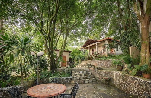 Tocumen Villa | Pan029 - Beautiful house with pool and view over Panama City