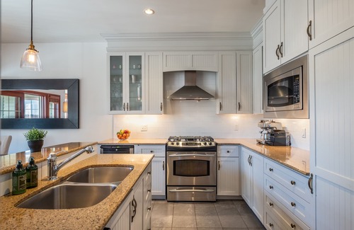 Mont-Tremblant House | Panache 764 | On Slopes | Hot tub