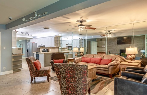 Bel Air House | Panama City Beach House 11BR 6BA 2026 Prices 10 % Off Ages 18-25 & Pets OK