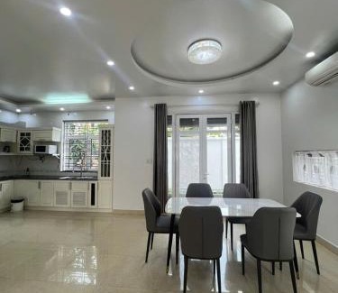 Quan Duong Kinh Villa | Panda Homestay